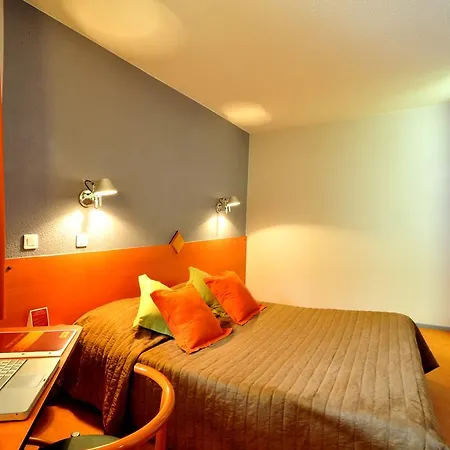 Hotel Et Moissy Cramayel 2*
